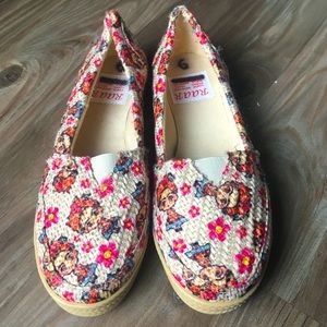 Size 7 Frida slip ons